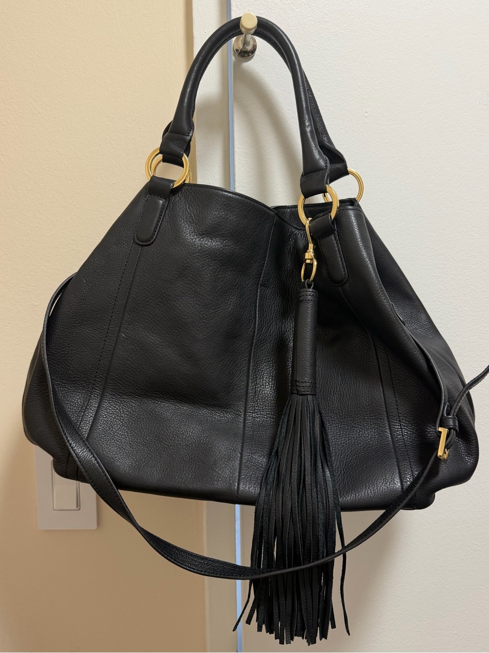 G.I.L.I. Got It Love It Black Leather Shoulder Bag Purse Tote